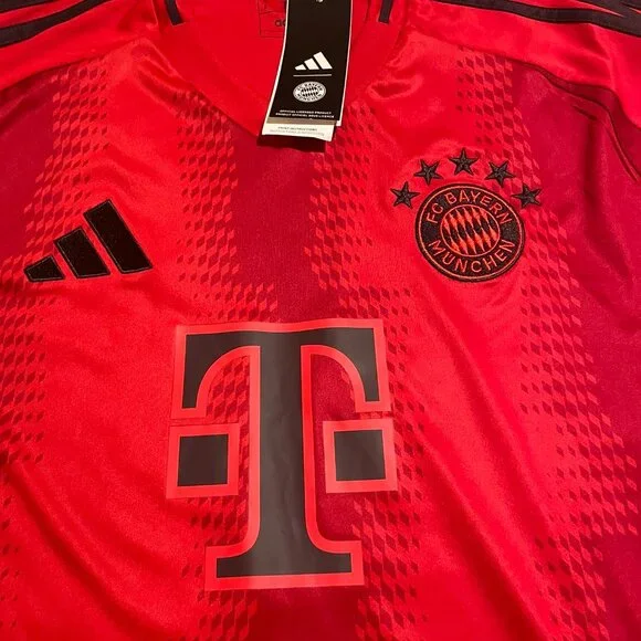 Men's XL Adidas 2024-25 Bayern Munich Home Shirt NWT - Picture 4 of 10